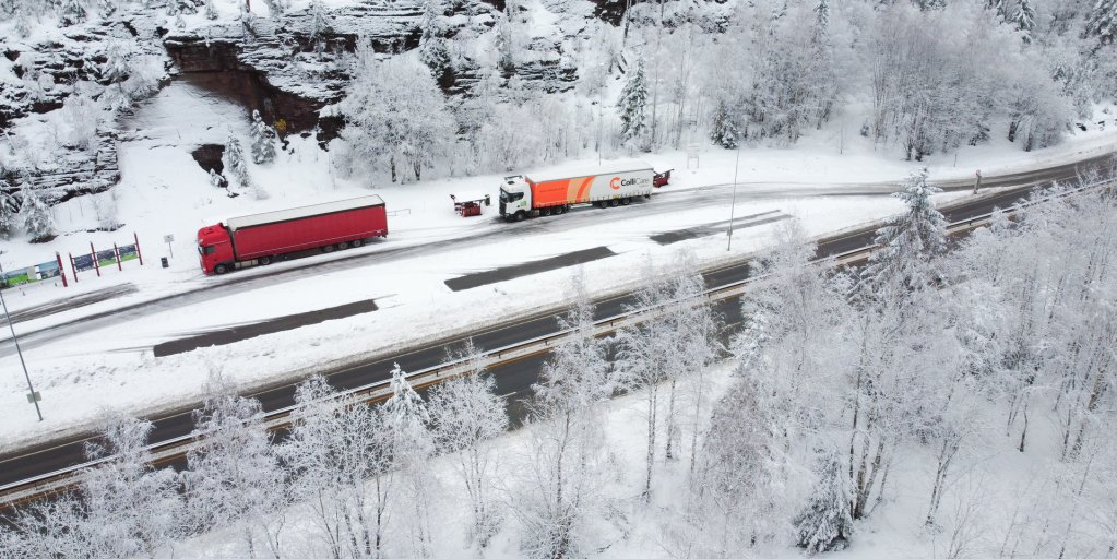 CC_Truck_in_Norwegian_habitat_COL_04838
